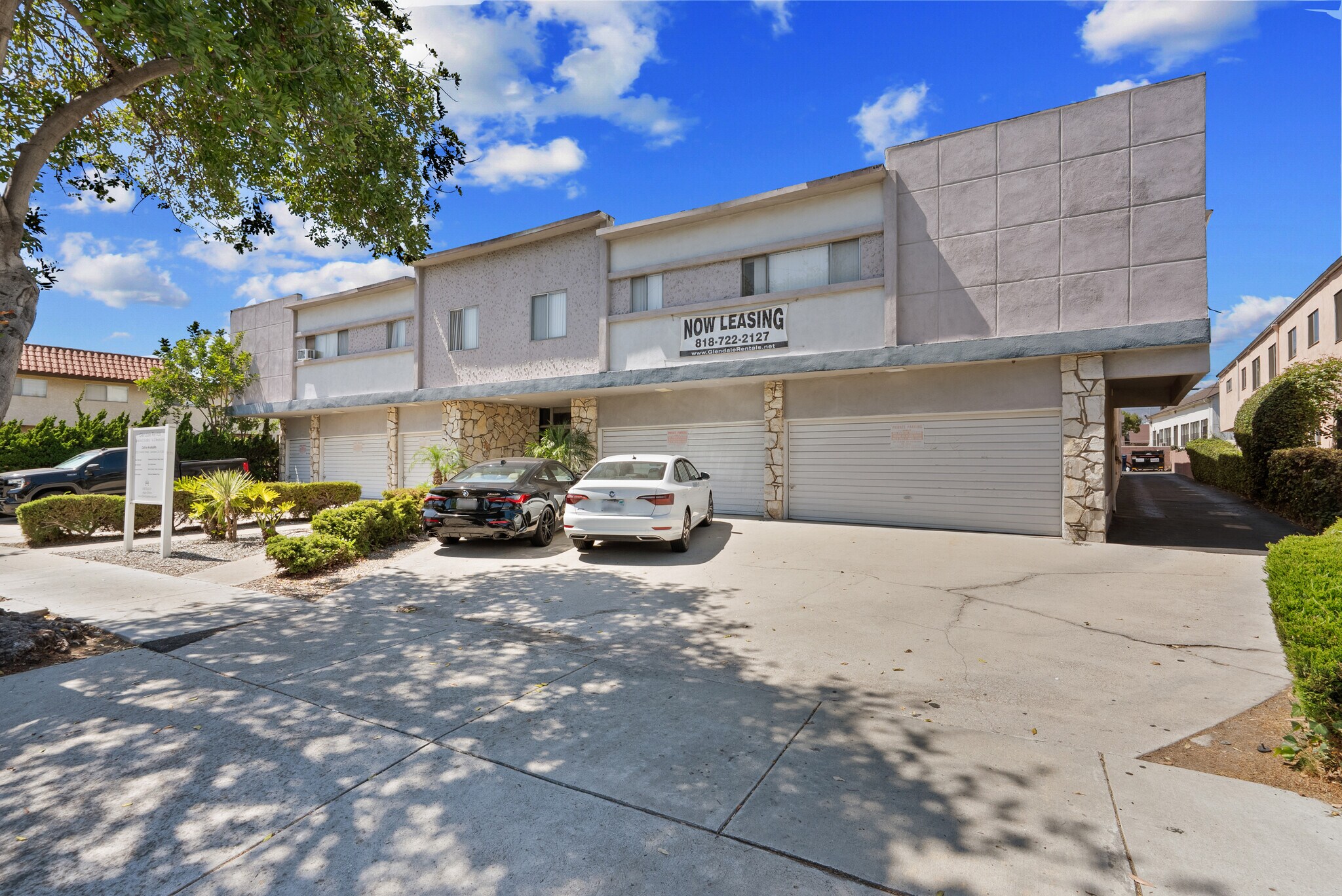 323 E Chestnut St, Glendale, CA à vendre Photo du bâtiment- Image 1 de 15