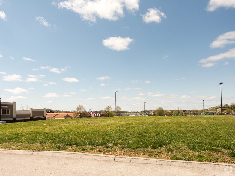 150 Kelsey Ln, Lenoir City, TN à vendre - Photo principale - Image 2 de 9