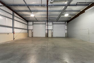 15413 1st Avenue Ct S, Tacoma, WA for lease Interior Photo- Image 1 of 20