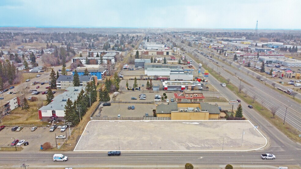 7171 50 Av, Red Deer, AB for sale - Building Photo - Image 1 of 1