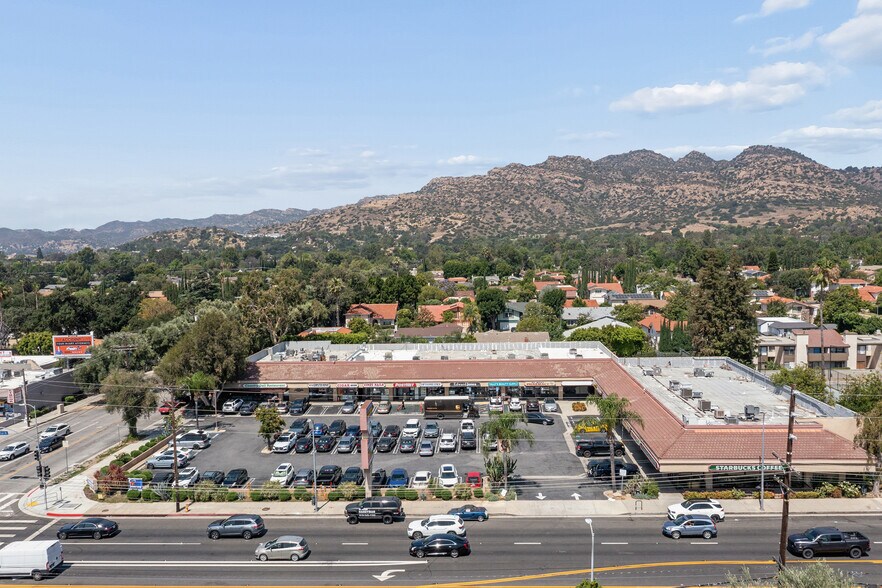 9901-9935 Topanga Canyon Blvd, Chatsworth, CA for lease - Building Photo - Image 1 of 8
