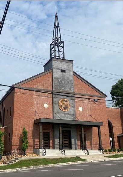 812 S High St, Columbia, TN for lease - Building Photo - Image 2 of 14