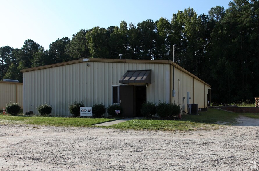 480 Old Wilson Rd, Wendell, NC à louer - Photo du bâtiment - Image 2 de 2