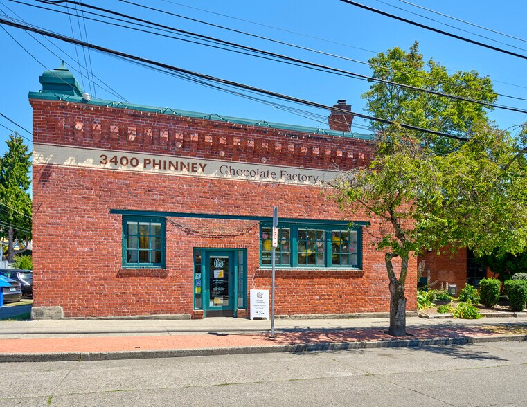 3400 Phinney Ave N, Seattle, WA à louer - Photo du bâtiment - Image 2 de 5