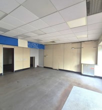 32 Banks Rd, Wirral for lease Interior Photo- Image 2 of 2