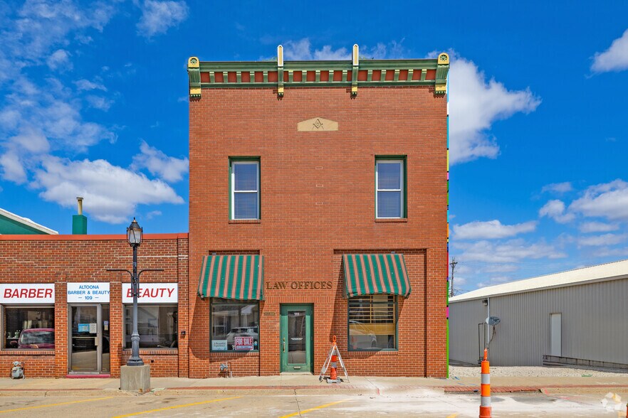 111 2nd St SE, Altoona, IA à louer - Photo du bâtiment - Image 2 de 2