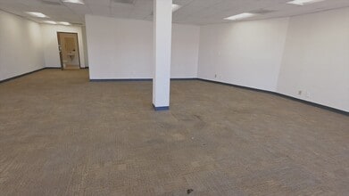 14435 Sherman Way, Van Nuys, CA for lease - Commercial Listing Video 