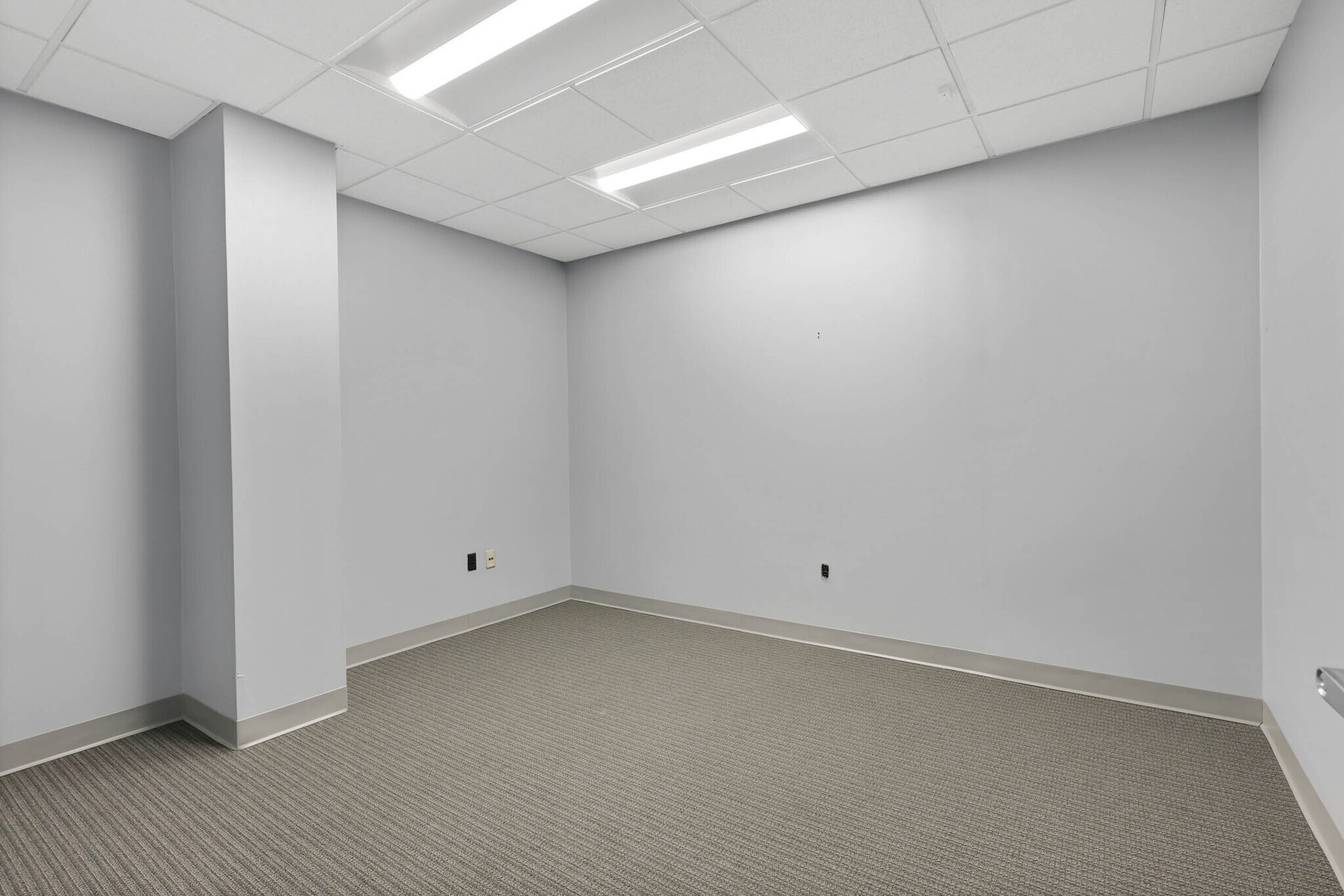 5726 Marlin Rd, Chattanooga, TN for lease Interior Photo- Image 1 of 8