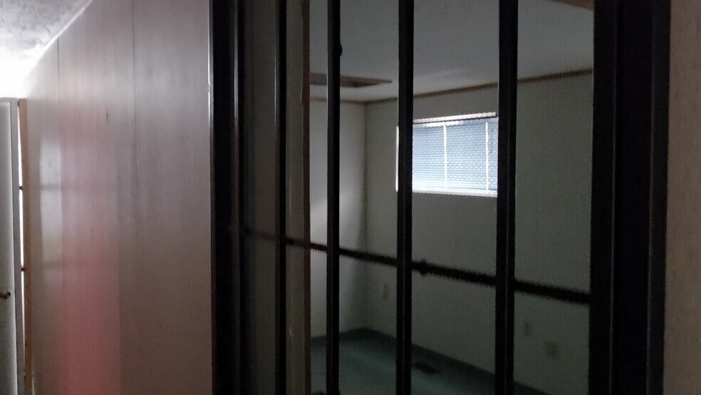 101 N 6th St, Kingfisher, OK à vendre - Vidéo sur l’inscription commerciale - Image 3 de 15