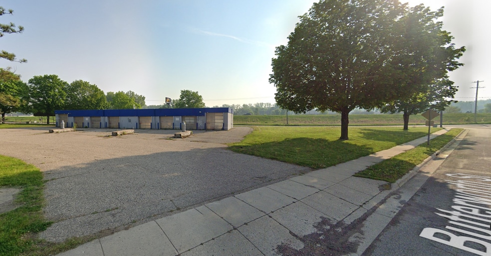 1235 Range St, Mankato, MN for sale - Building Photo - Image 3 of 7