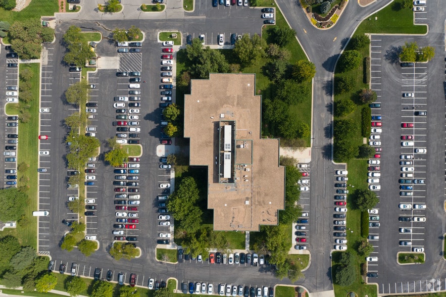 8325 Lenexa Dr, Lenexa, KS for lease - Aerial - Image 3 of 13