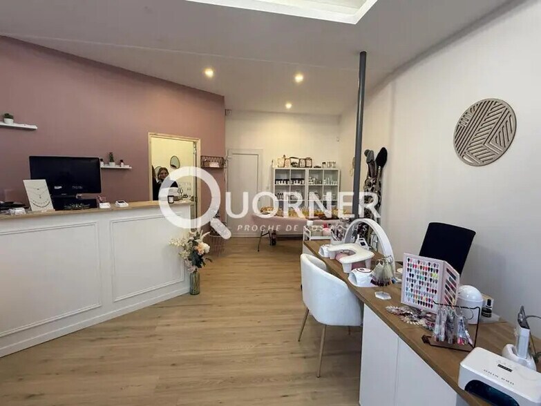 Retail in Auchel for sale - Interior Photo - Image 2 of 4