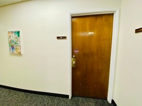 732 N Lake Ave, Pasadena, CA for lease Interior Photo- Image 2 of 7