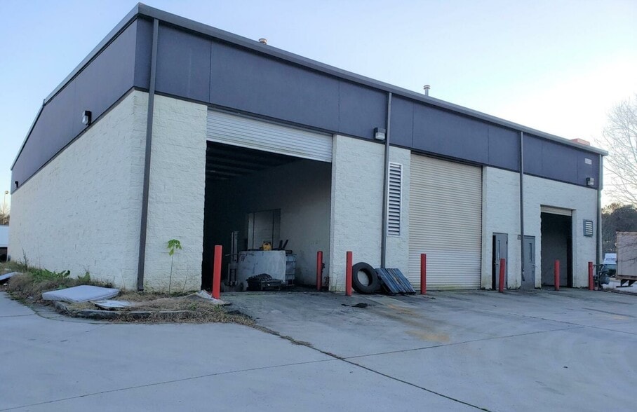 5955 SW Bakers Ferry Rd, Atlanta, GA à vendre - Photo du bâtiment - Image 3 de 4