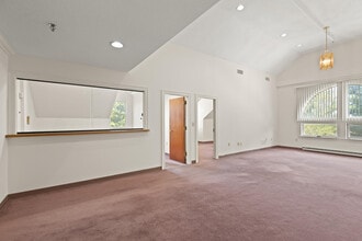 161 S Main St, Middleton, MA for lease Interior Photo- Image 2 of 10