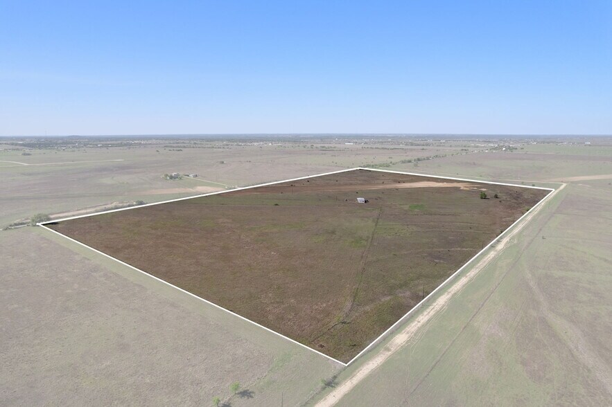Hwy 183 and CR 211, Florence, TX à vendre - Photo du bâtiment - Image 2 de 27