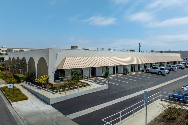 Plus de détails pour 921-937 Newhall St, Costa Mesa, CA - Industriel à louer