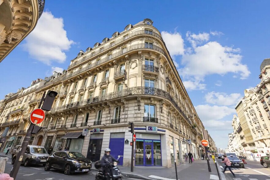 31 Rue De Mogador, Paris à louer - Photo du bâtiment - Image 3 de 17