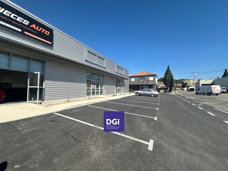 Flex in Nimes for lease - Building Photo - Image 2 of 4