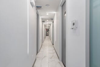 6527 Roosevelt Ave, Woodside, NY for lease Interior Photo- Image 2 of 6