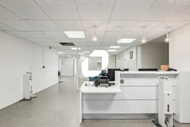 Bureau dans Le Kremlin-Bicêtre à louer - Photo intérieure - Image 2 de 23