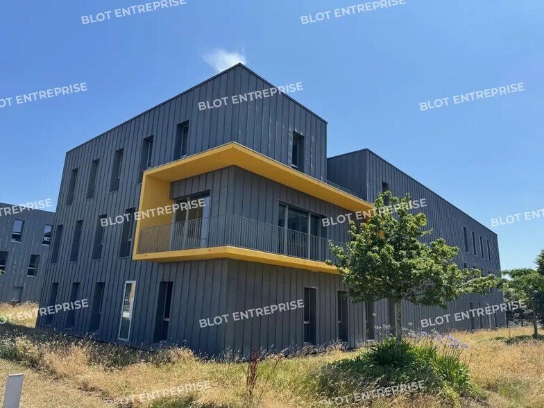 2 Rue Vasco De Gama, Saint-Herblain à louer - Photo du bâtiment - Image 3 de 9