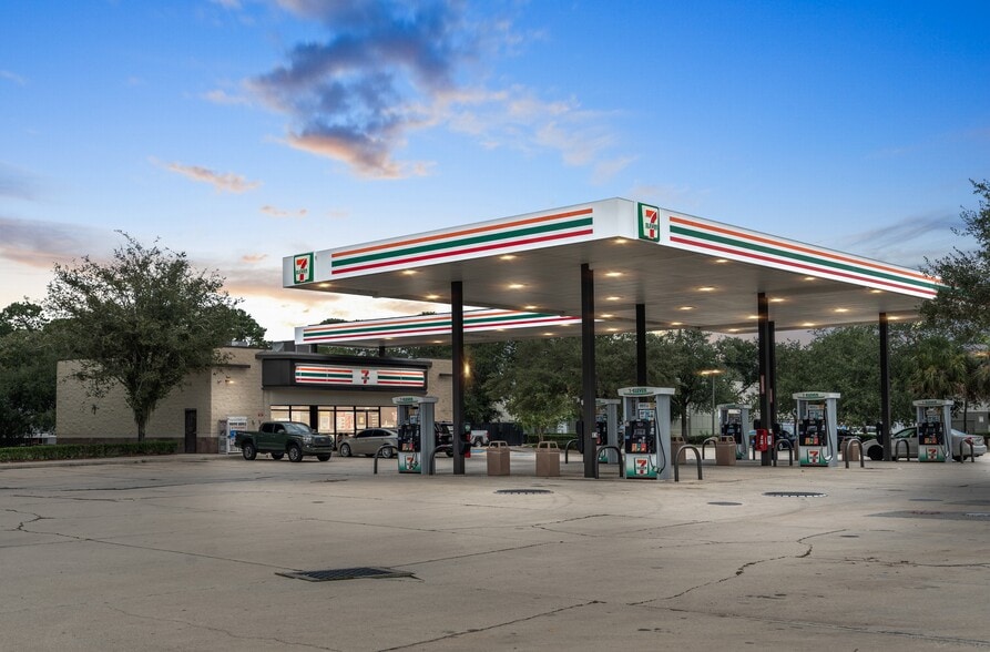 1818 Longwood Lake Mary Rd, Longwood, FL à vendre - Photo du bâtiment - Image 1 de 12