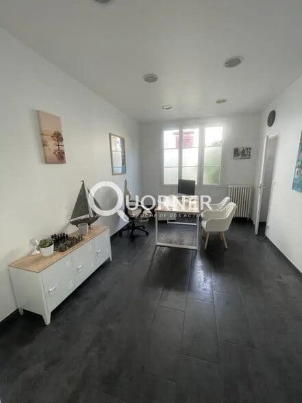 Bureau dans Pontoise à louer - Photo intérieure - Image 2 de 19