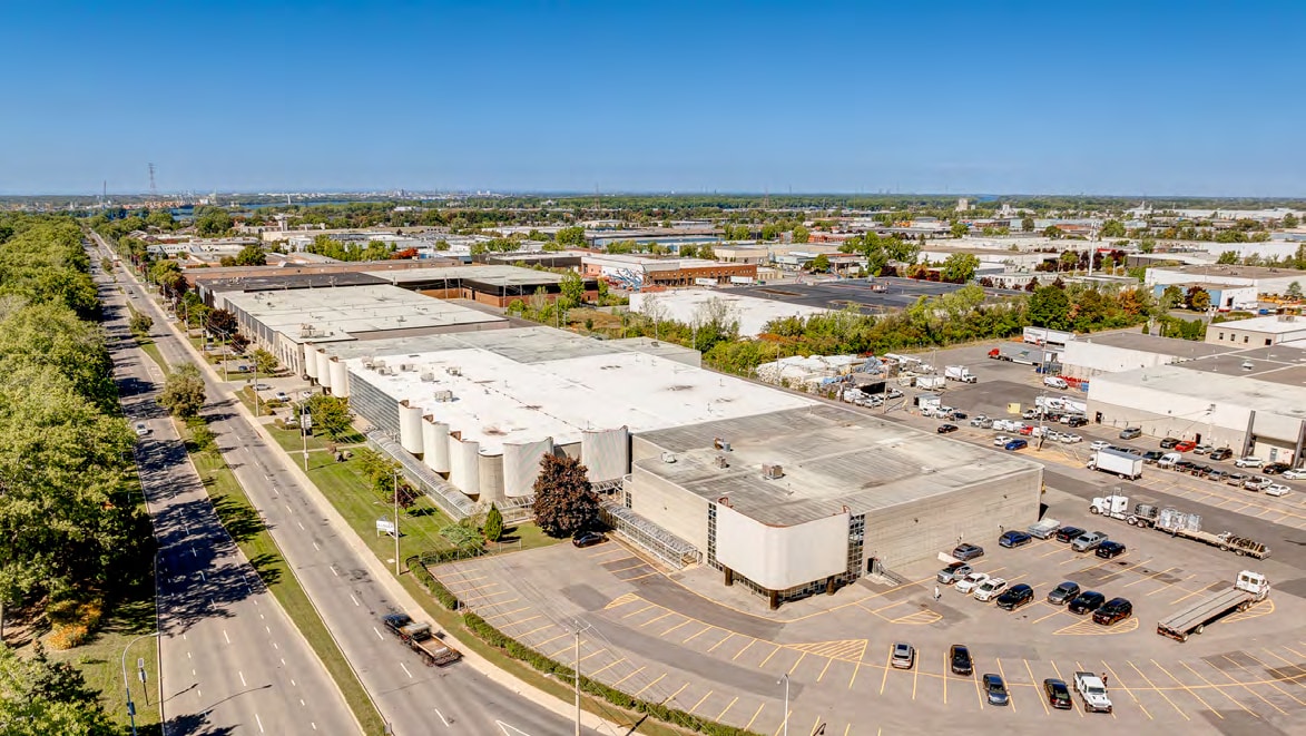867-877 Boul Jean-Paul-Vincent, Longueuil, QC for lease Building Photo- Image 1 of 5