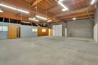 13940 - 13980 Tualatin Valley hwy, Beaverton, OR for lease Interior Photo- Image 1 of 14