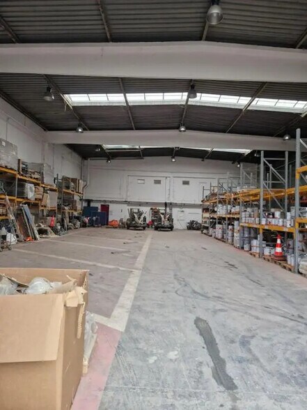 Flex in SAINT-OUEN-L'AUMONE for lease - Building Photo - Image 1 of 9