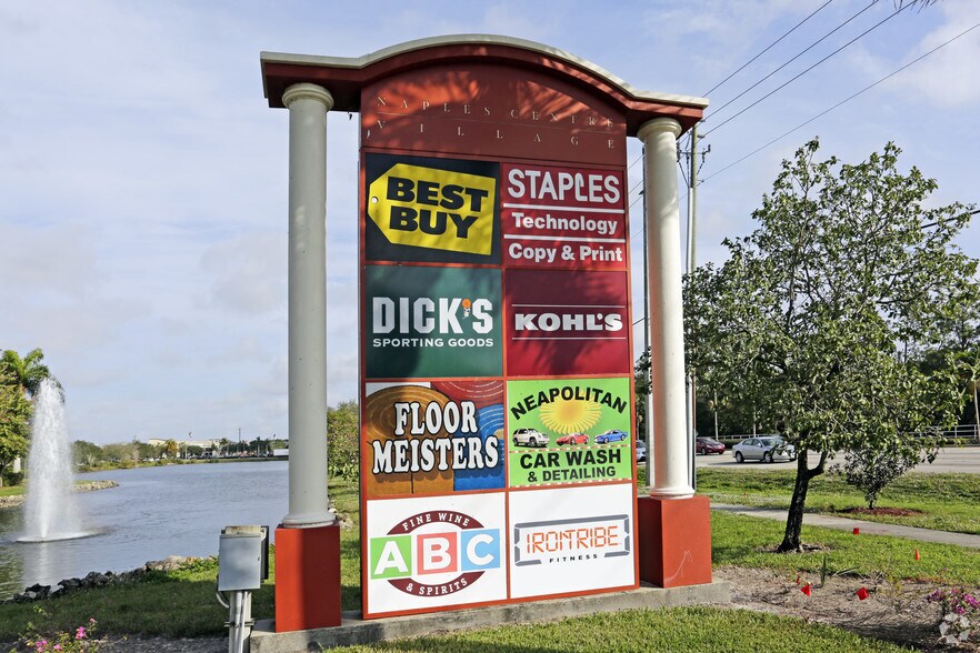 6305 Naples Blvd, Naples, FL à louer - Photo du bâtiment - Image 2 de 2