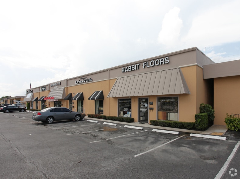 174-180 Glades Rd, Boca Raton, FL for lease - Building Photo - Image 3 of 3