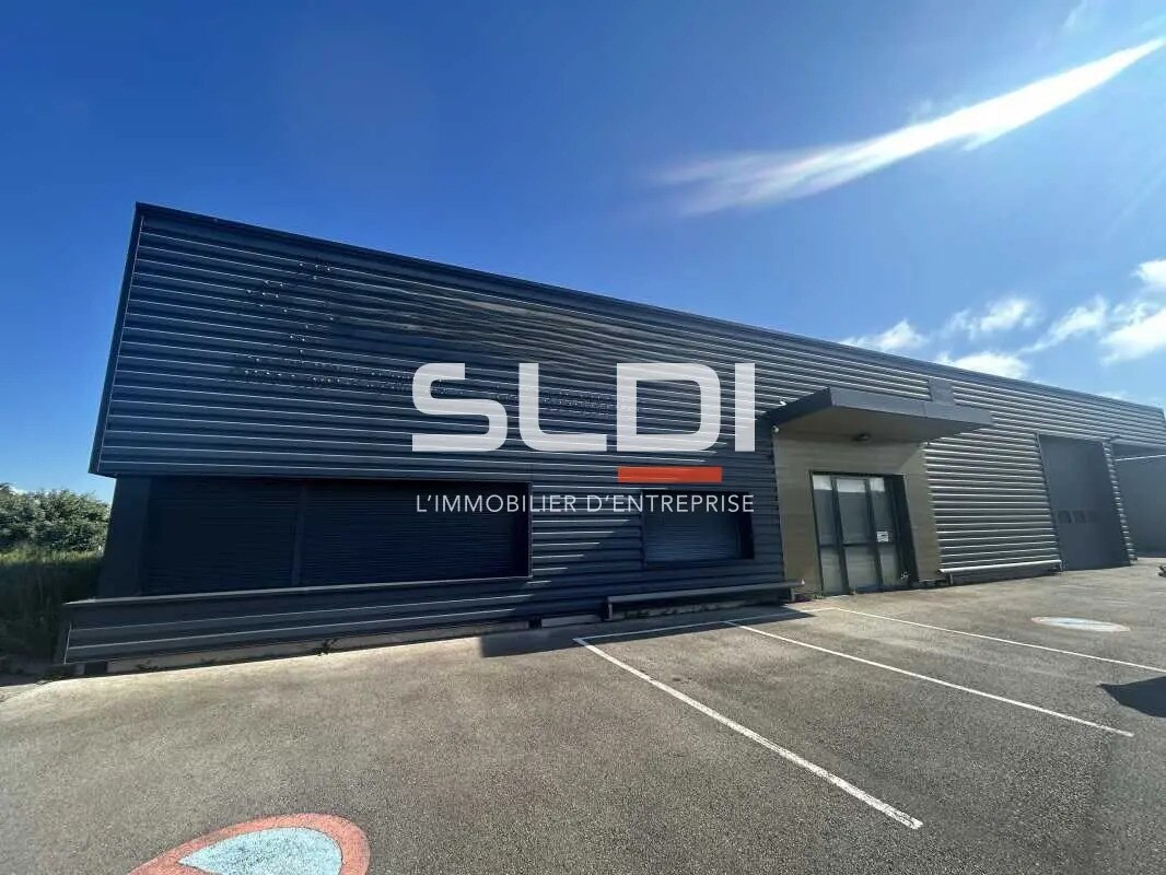 Office in Arnas for lease Building Photo- Image 1 of 14