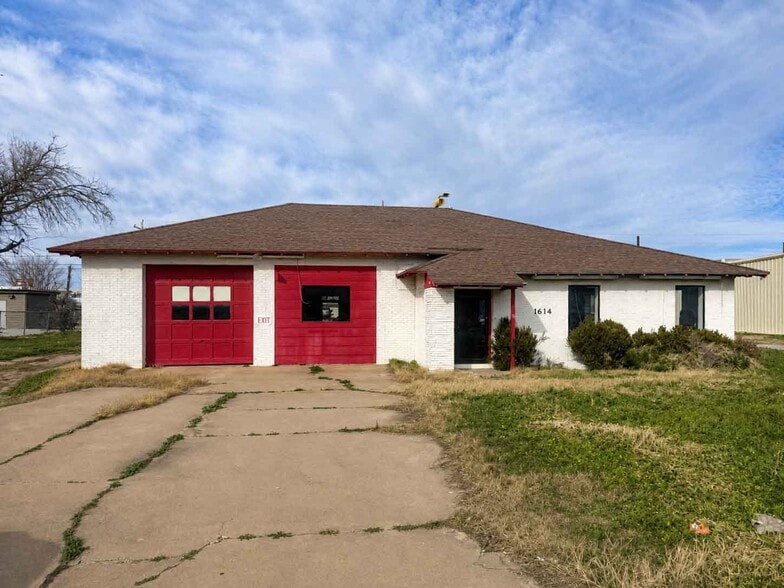 1614 Pulliam St, San Angelo, TX for sale - Building Photo - Image 3 of 23