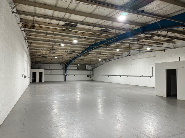 215 Strathclyde St, Glasgow à louer - Photo du bâtiment - Image 3 de 11