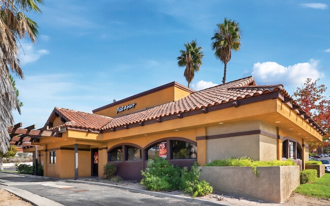 More details for 31736 Casino Dr, Lake Elsinore, CA - Retail for Sale