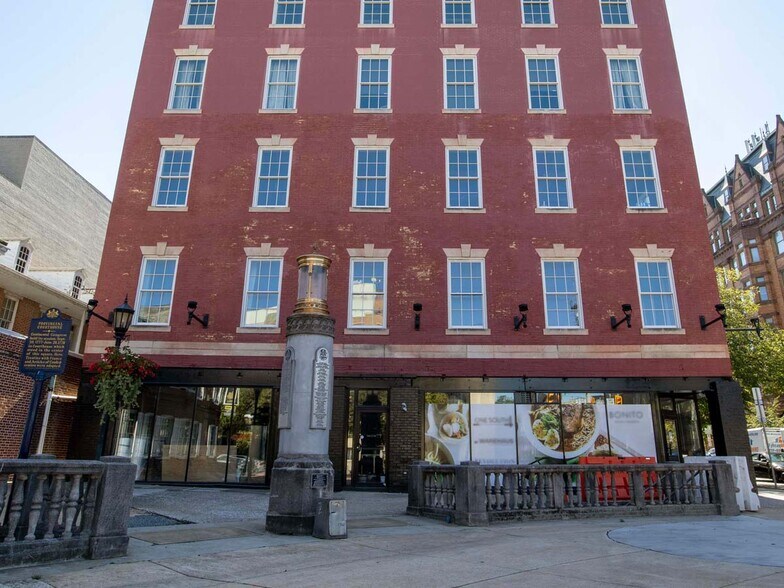 1 S George St, York, PA à louer - Photo du bâtiment - Image 3 de 8