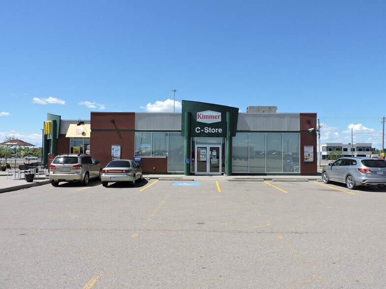 41 Petrolia Dr, Red Deer, AB for sale - Building Photo - Image 1 of 1