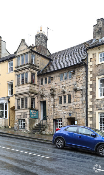 30-32 The Bank, Barnard Castle à vendre - Photo du bâtiment - Image 1 de 1