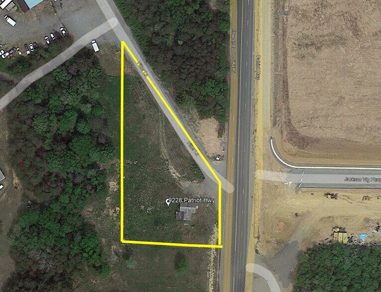 9228 Patriot Hwy, Fredericksburg, VA for sale - Building Photo - Image 1 of 2