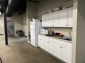 333 SW Cutoff, Northborough, MA for lease Interior Photo- Image 2 of 10