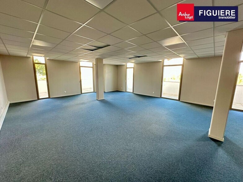 Office in Aix-en-Provence for lease - Building Photo - Image 3 of 15