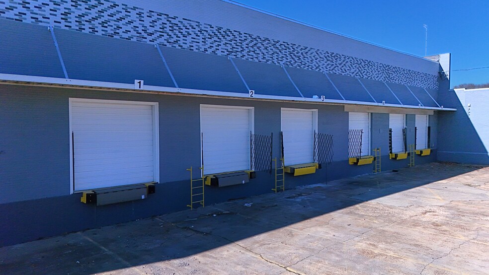 1709-1769 Latham St, Memphis, TN à louer - Photo du bâtiment - Image 2 de 11