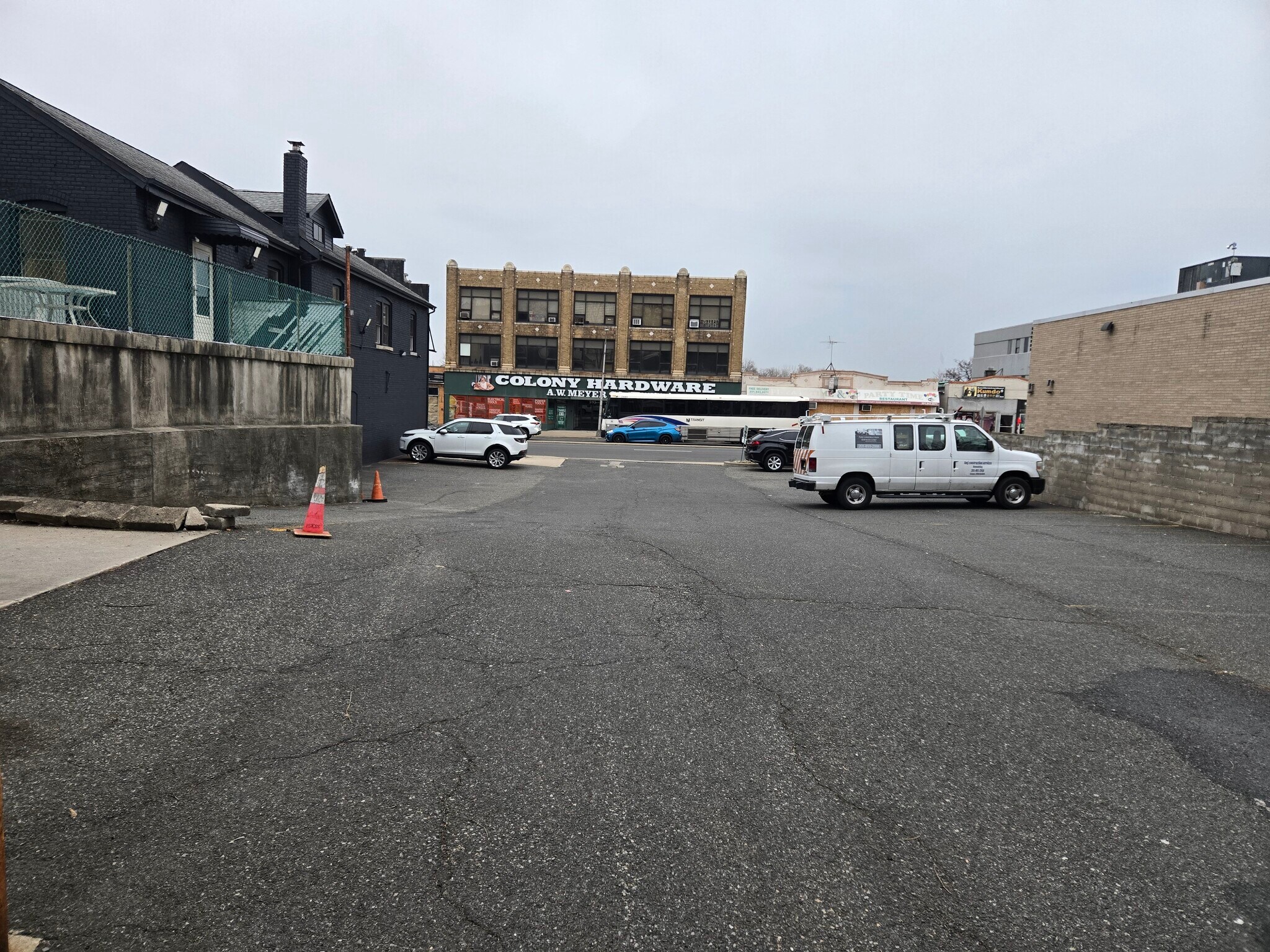 508 Broad Ave, Ridgefield, NJ for lease Primary Photo- Image 1 of 13