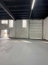 3904 NW 32 Ave, Miami, FL à louer Photo intérieure- Image 2 de 5