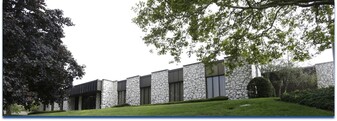 40 Rabro Dr, Hauppauge NY - Entrepôt