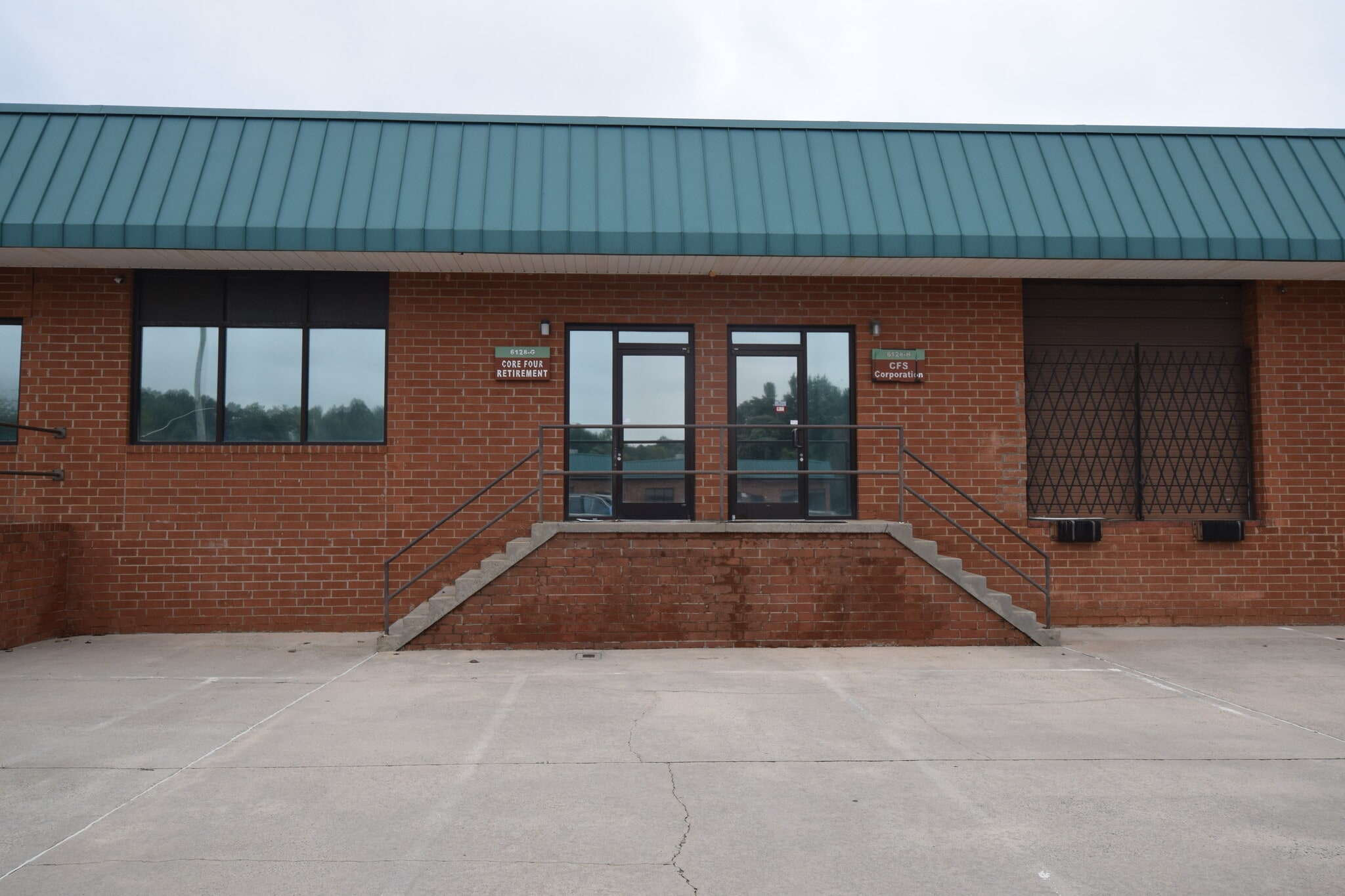 6128 Brookshire Blvd, Charlotte, NC for lease Primary Photo- Image 1 of 14