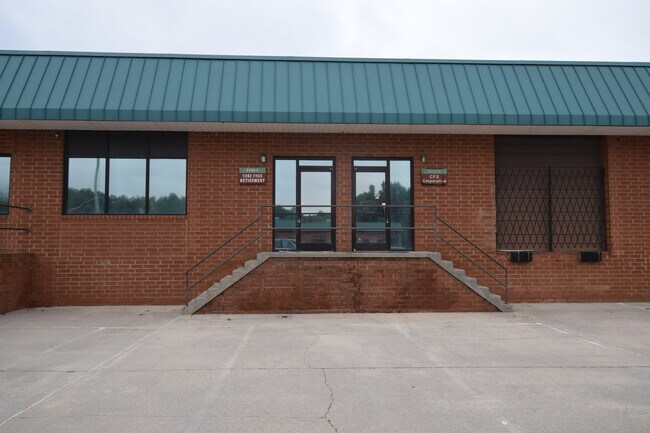 More details for 6128 Brookshire Blvd, Charlotte, NC - Office, Flex for Lease