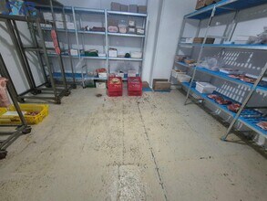 Commerce de détail dans Vilafranca del Penedès, Barcelona à louer Photo intérieure- Image 2 de 12